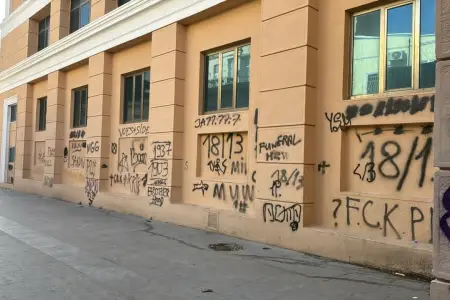 Nizami Kino Mərkəzinin binası vandallığa məruz qaldı - Fotolar 