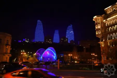 Bakı onlar üçün maviyə büründü – FOTOLAR