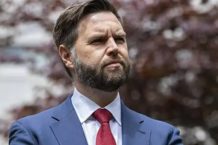 Vens Macarıstana səfər edəcək