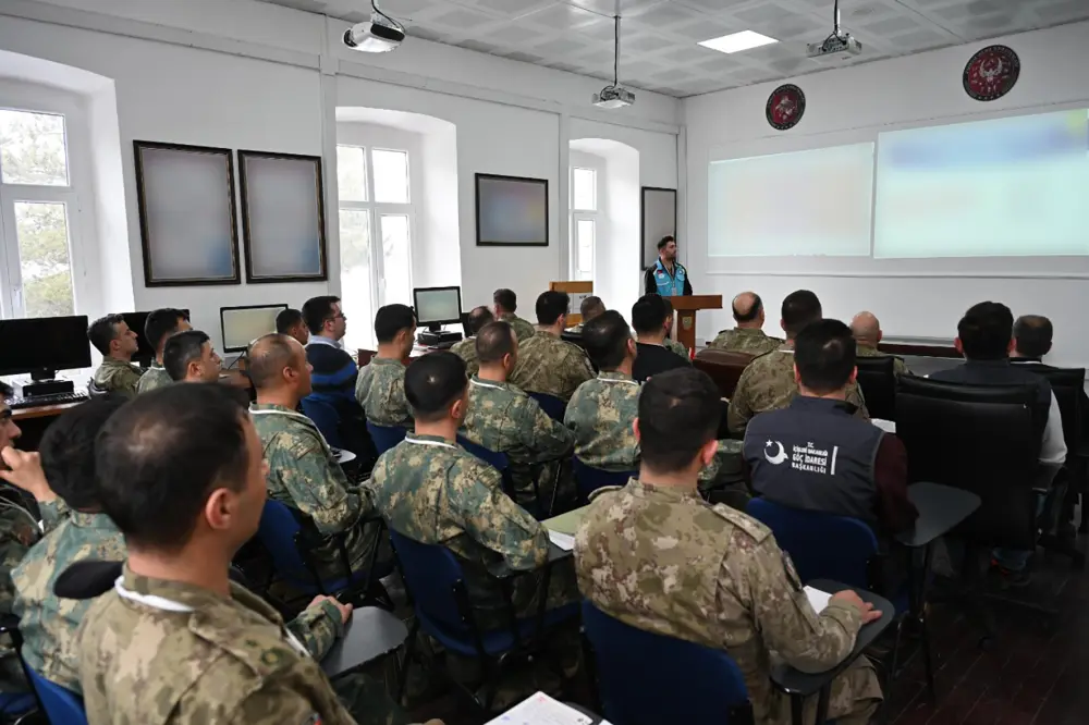 Qarsda Türkiyə və Azərbaycan hərbçilərinin birgə təlimi keçirildi – FOTOLAR