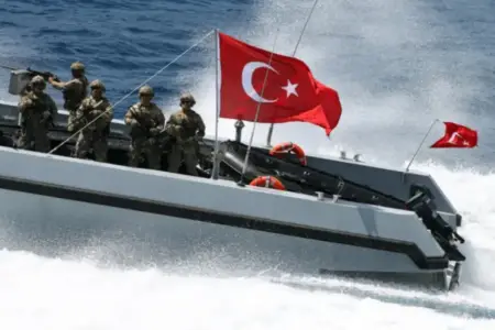 Türkiyə üç dənizdə hərbi təlimlərə başladı