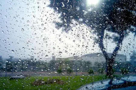 Bəzi yerlərdə yağış yağır, şimşək çaxır - Faktiki hava 