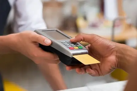 Azərbaycanda nağdsız ödənişlər artdı