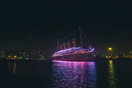 “Titanik” gəmisini min dronla belə canlandırdılar – FOTOLAR