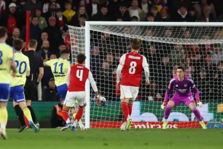 "Arsenal" İngiltərə Kuboku ilə vidalaşdı