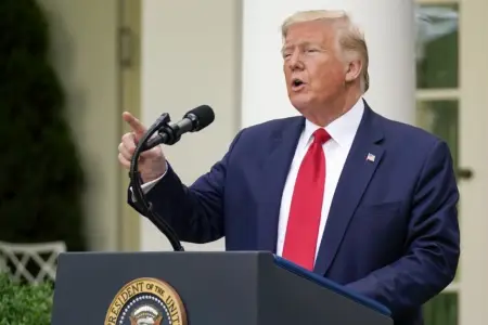 Tramp İranla bağlı qərar verdi