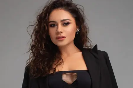 "Toyda "staliçni" yeyən insanların qarşısında oxumaq İSTƏMİRƏM"