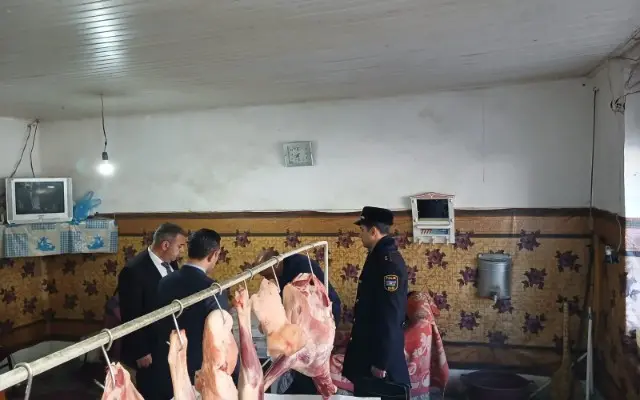 Daşkəsəndə antisanitar ət satışı - FOTO