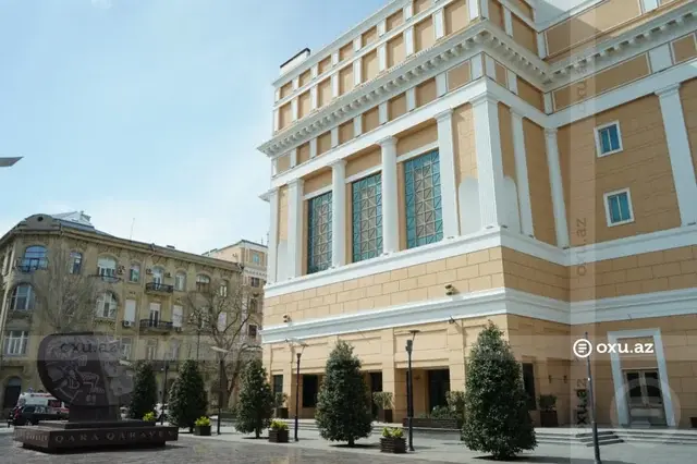 Nizami Kino Mərkəzinin divarları əvvəlki görkəminə qaytarıldı – FOTOLAR