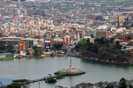 Daha bir ölkədə fövqəladə vəziyyət tətbiq edildi