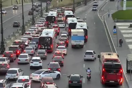 Bu yollarda sıxlıq var