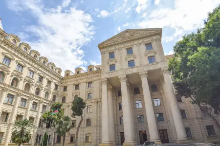 XİN: ABŞ və İran arasında elan edilmiş atəşkəsi alqışlayırıq