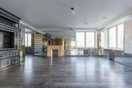 Ölkədən qaçan Xalq artisti evini satışa çıxardı 