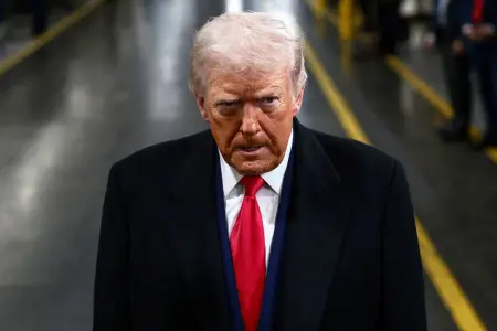 Trampdan İrana sərt mesaj: "Zərbələr yenidən başlaya bilər"