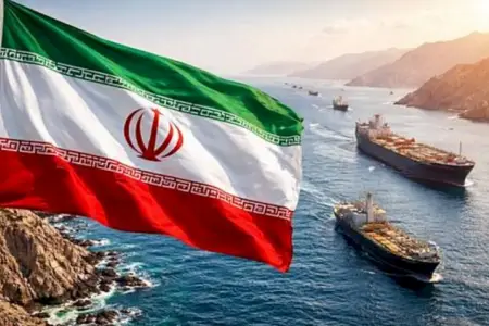 İran Hörmüz boğazındakı gəmiləri geri qaytarır