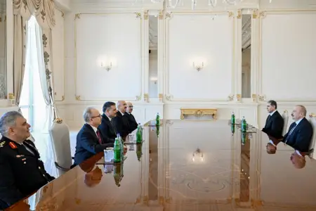 İlham Əliyev Türkiyənin daxili işlər nazirini qəbul etdi