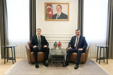 Vilayət Eyvazov türkiyəli həmkarı ilə görüşdü