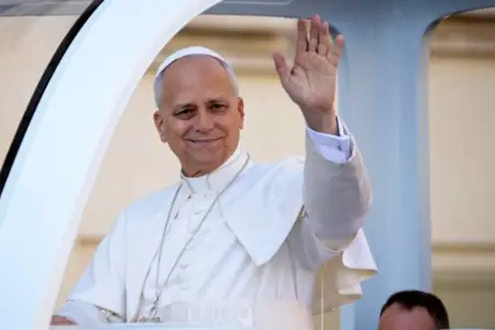 ABŞ bu dəfə İranı yox, Roma Papasını hədələdi