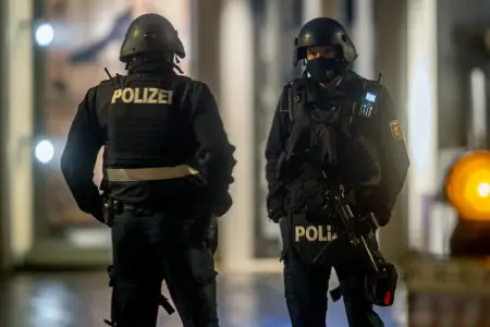 Almaniyada silahlı şəxs banka hücum etdi