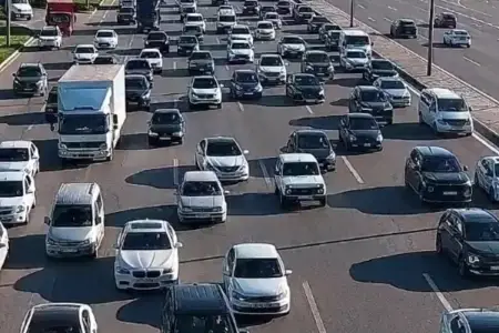 Bakının bir sıra yollarında tıxac yarandı