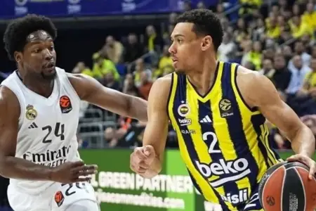 “Fənərbağça” Avroliqada "play-off"a yüksəldi