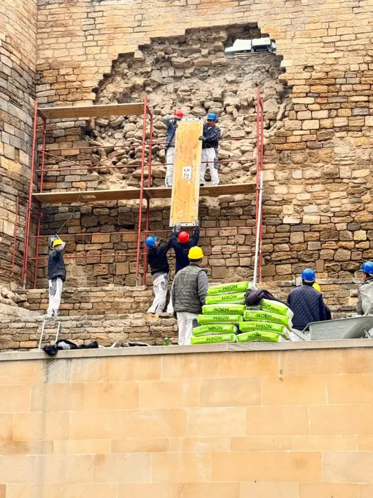 İçərişəhərdə qala divarının bərpası üçün tədbirlər görülür