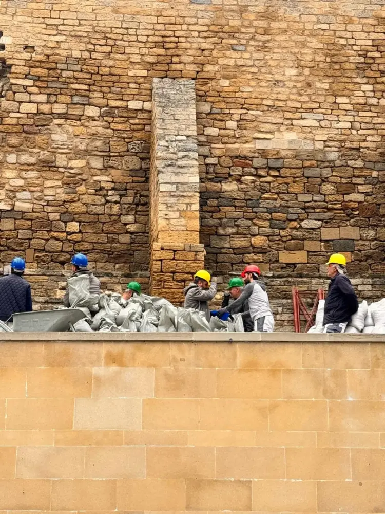 İçərişəhərdə qala divarının bərpası üçün tədbirlər görülür