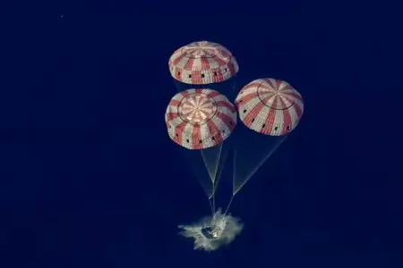 Ay missiyası Yerə qayıtdı - Video