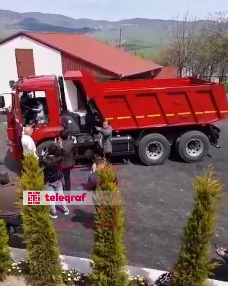 Prezident Ayazın arzusunu gerçəkləşdirdi: Ailəsinə “KamAZ” hədiyyə etdi - Video 