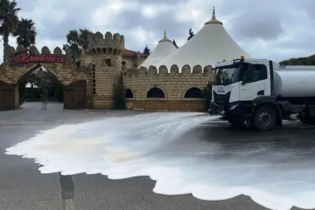 Bakı küçələri yuyuldu - FOTOLAR