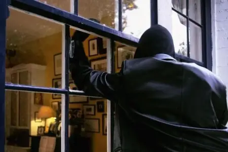 Bakıda evlərdən oğurluq edən şəxs saxlanıldı