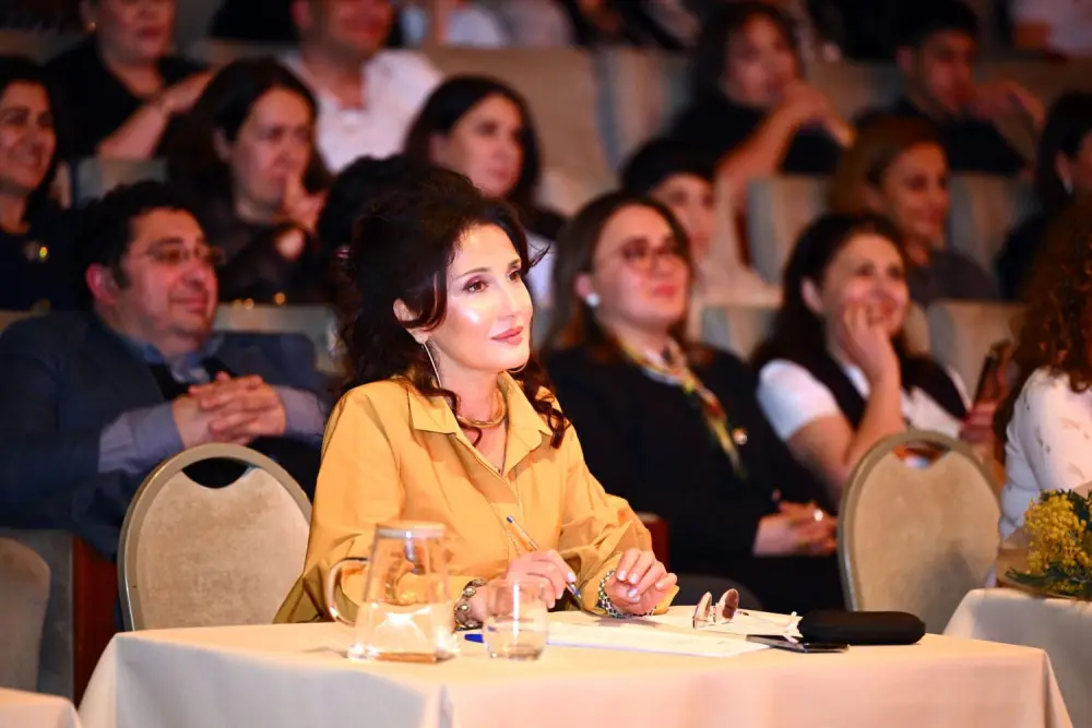 Bir kubok, min gülüş, bir əbədi ad!