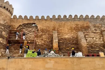 “İçərişəhər”in qala divarlarında yenidən aşınma ola bilər – RƏSMİ