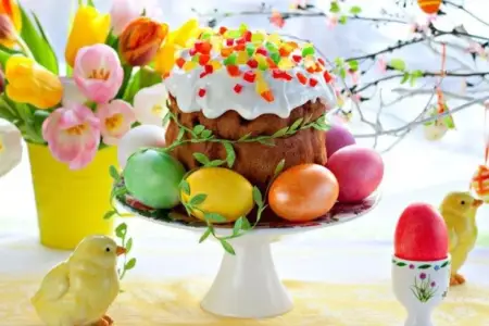 Bu gün pravoslav xristianları Pasxa bayramını qeyd edir