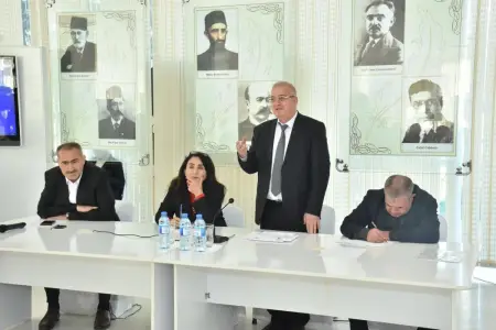 Sumqayıtda Azərbaycan dilinə həsr olunmuş tədbir keçirildi - FOTOLAR