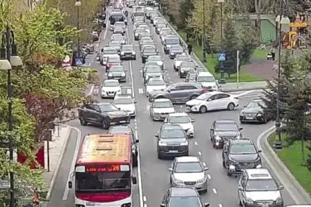 Bakının bu yolları tıxacdır - SİYAHI