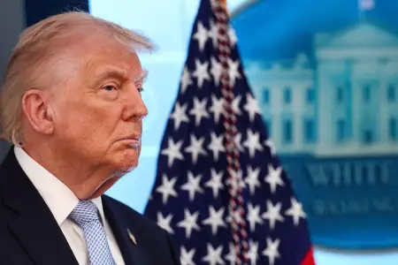 Tramp həmin FOTONU sildi 