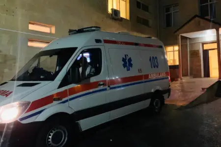 670 bal topladı, tələbə yoldaşını bıçaqladı