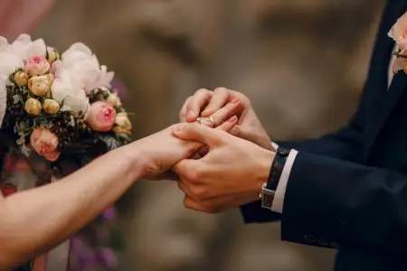 Evlənənlərin sayı boşananları üstələdi: diqqətçəkən statistika