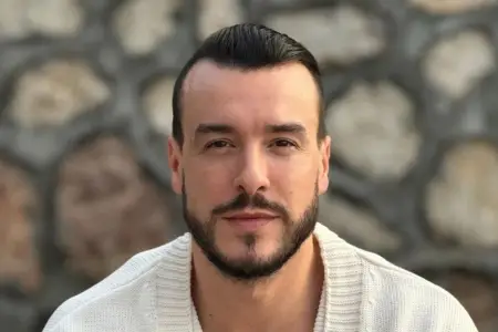 Narkotik əməliyyatı çərçivəsində saxlanılan Cem Adrian barədə QƏRAR VERİLDİ