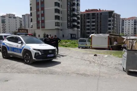 Türkiyədə məktəblilər arasında bıçaqlı dava: Yaralananlar var 