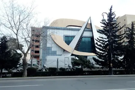 Bu telekanal bağlanır ? - TƏCİLİ İCLAS KEÇİRİLDİ