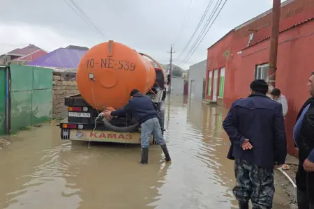 Abşeronda yağışın fəsadları aradan qaldırılır - FOTOLAR