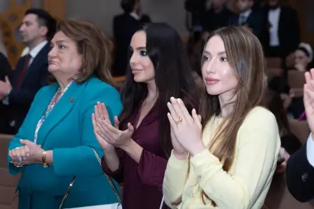 Leyla və Alyona Əliyevalar film təqdimatında – FOTOLAR