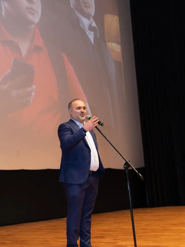 Leyla və Alyona Əliyevalar film təqdimatında – FOTOLAR