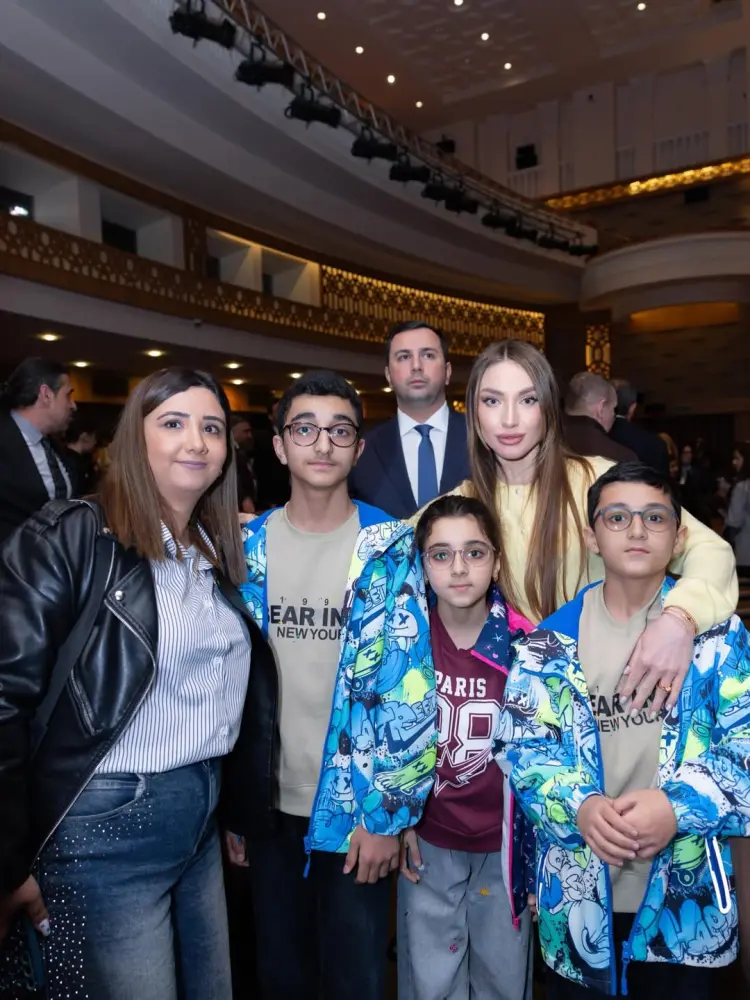 Leyla və Alyona Əliyevalar film təqdimatında – FOTOLAR