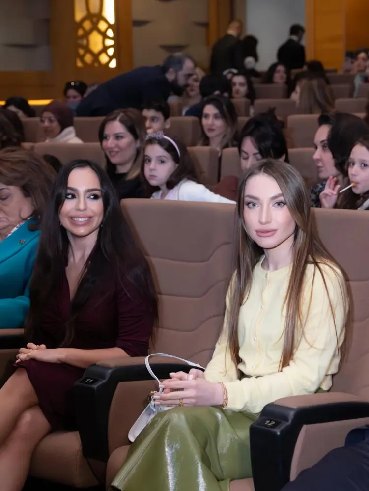 Leyla və Alyona Əliyevalar film təqdimatında – FOTOLAR