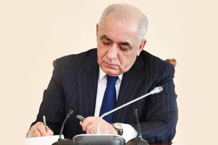 Əli Əsədov qərar imzaladı 