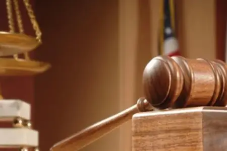 Məşhur müğənni qətl ittihamı ilə həbs edildi 