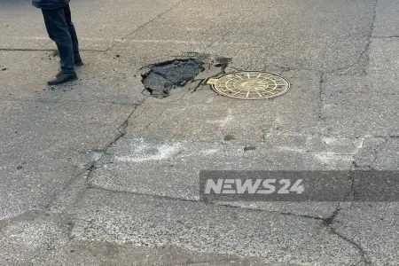 Bakıda yol çökdü – Nəqliyyat sıxlığı yarandı